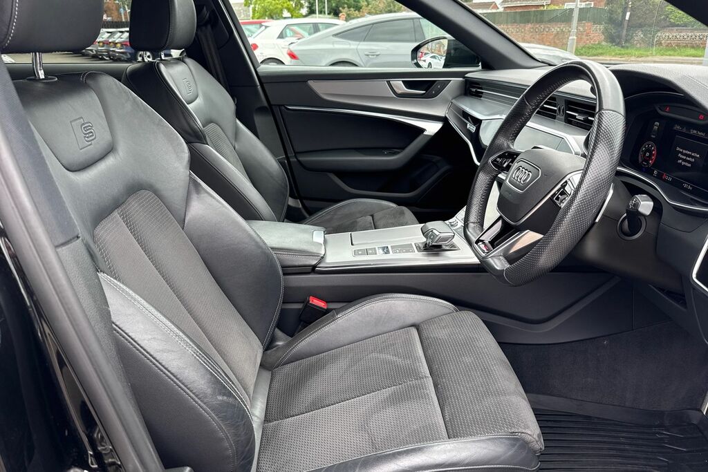 Audi A6 Saloon Sport White #43