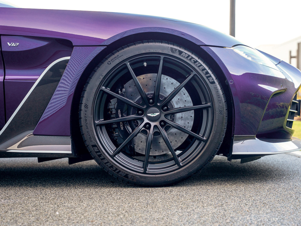 Aston Martin Vantage F1 Edition #4