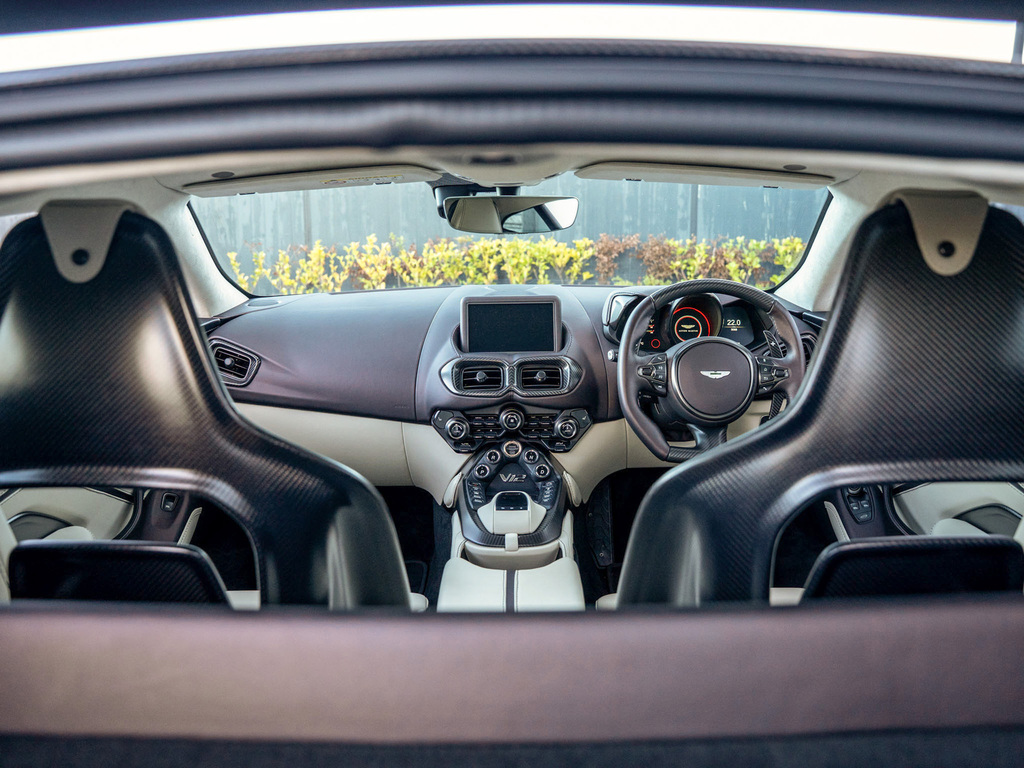 Aston Martin Vantage F1 Edition #10