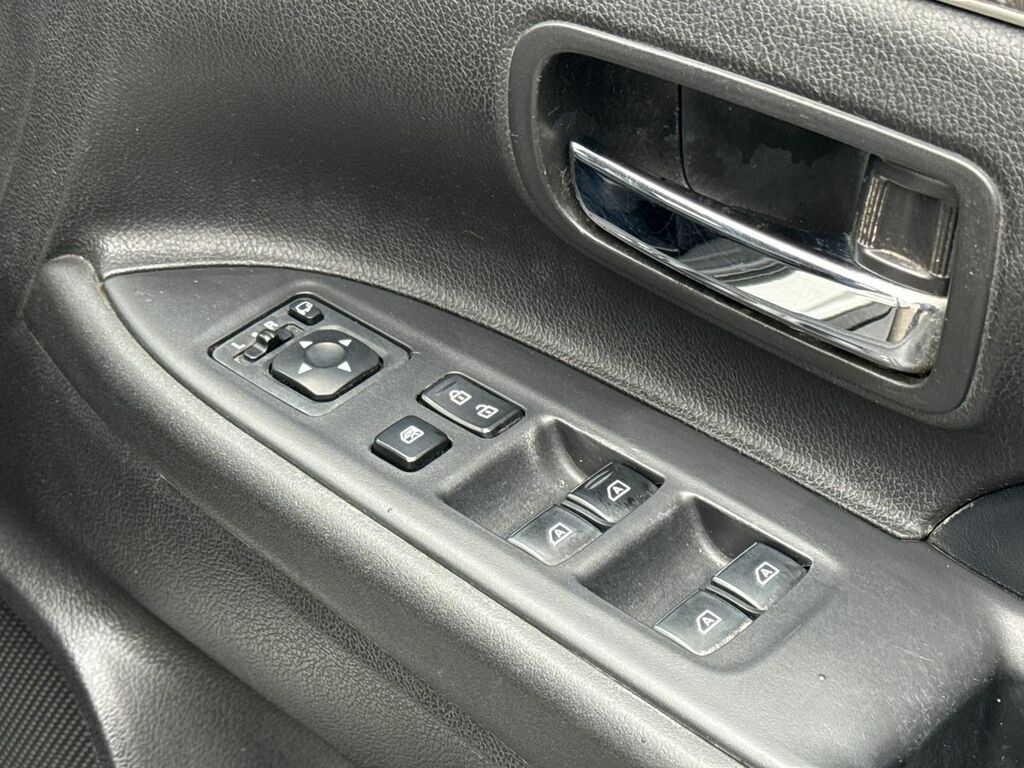 Mitsubishi Outlander 2.4 Phev Dynamic Safety 222 Bhp Parking Se Black #47