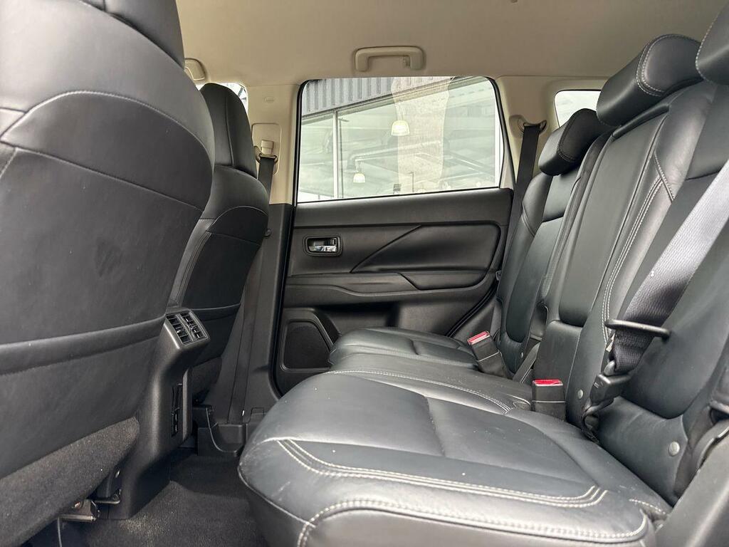 Mitsubishi Outlander 2.4 Phev Dynamic Safety 222 Bhp Parking Se Black #46