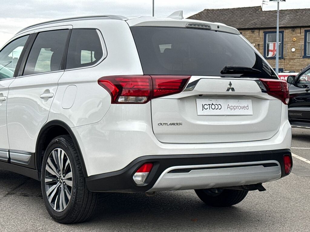 Mitsubishi Outlander 2.4 Phev Dynamic Safety 222 Bhp Parking Se Black #31