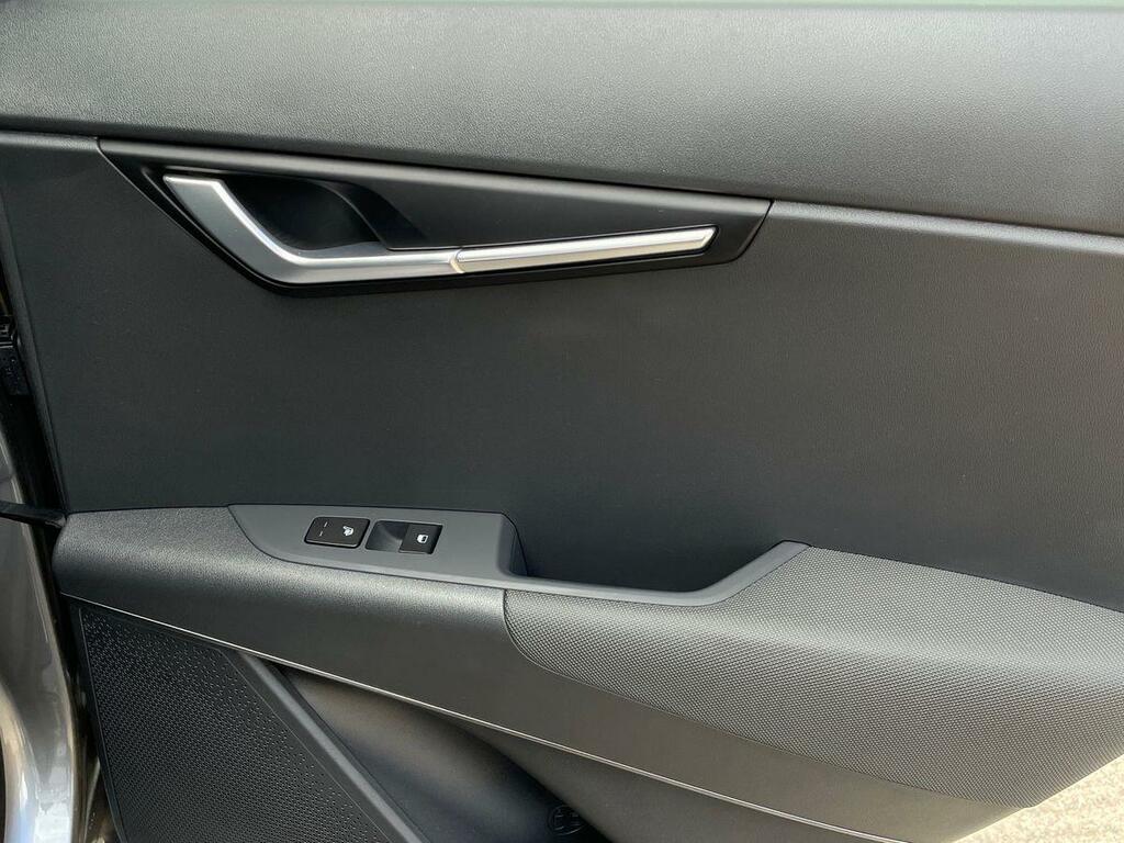 Kia Niro Kia Niro 4 Blue #32