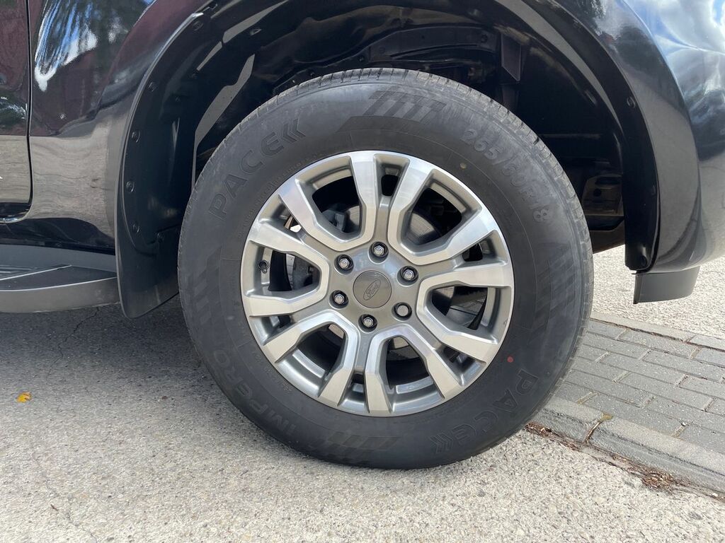 Ford Ranger Club Ac YT68YPZ Black #5