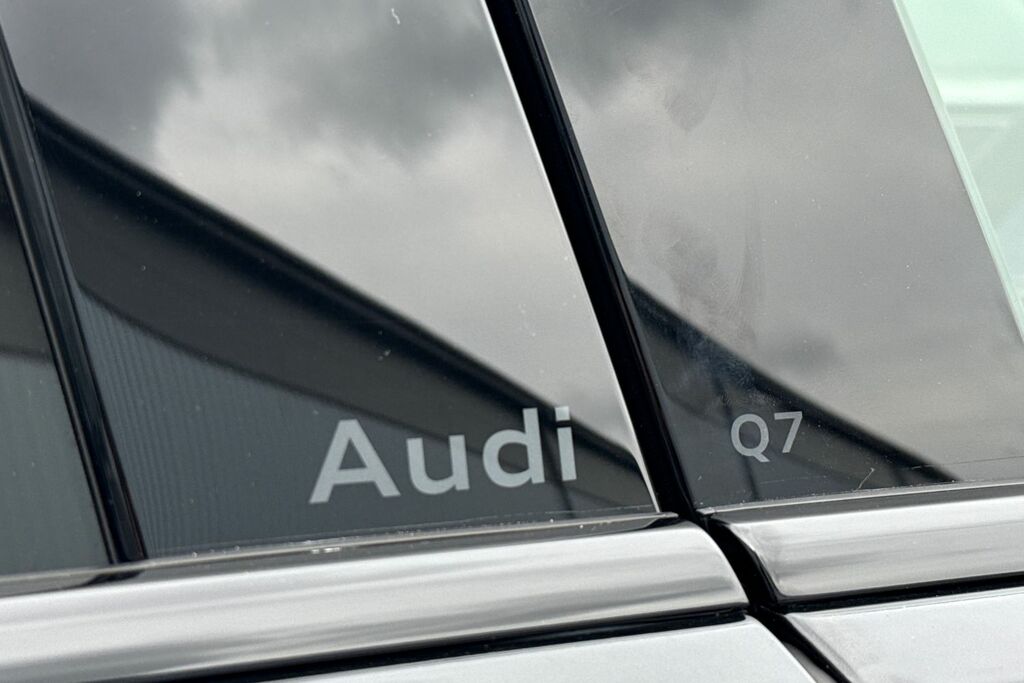 Audi Q7 Suv Black Edition Tdi Quattro 231 Ps Tiptronic Te Silver #37