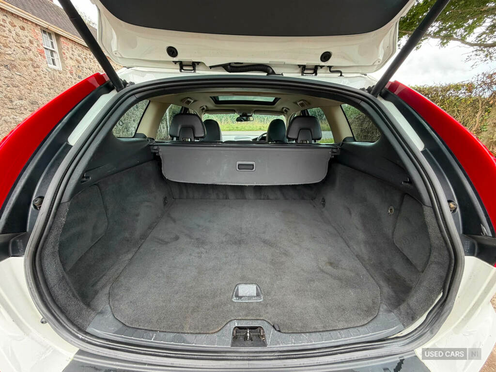 Volvo XC60 Estate D5 Grey #13
