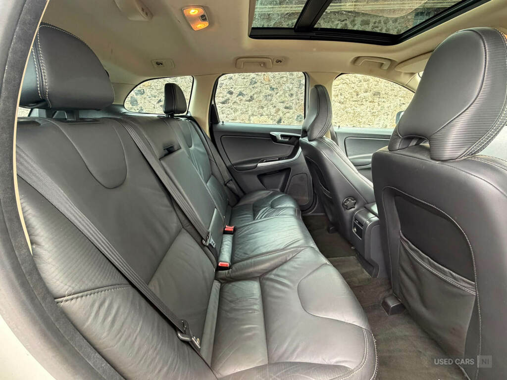 Volvo XC60 Estate D5 Grey #9