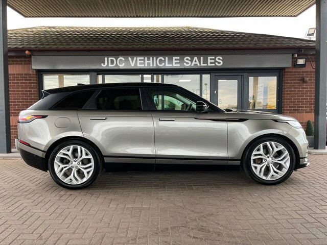 Land Rover Range Rover Velar 2.0 D240 Se Red #4