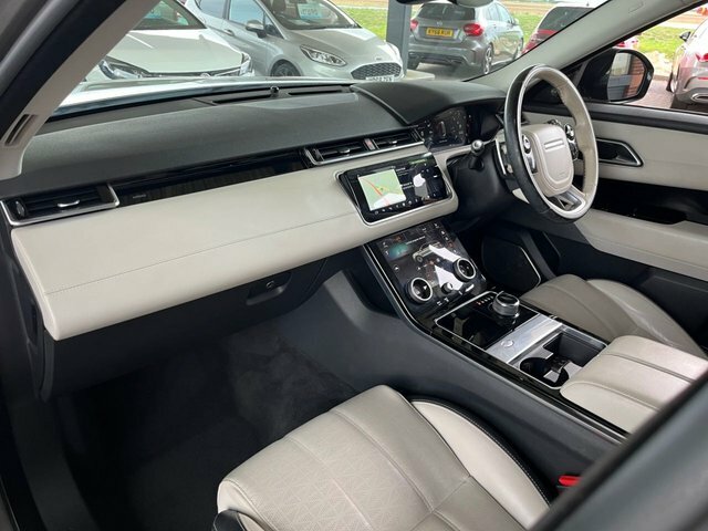 Land Rover Range Rover Velar 2.0 D240 Se Red #46