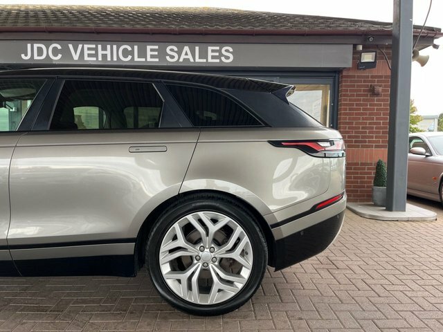 Land Rover Range Rover Velar 2.0 D240 Se Red #12