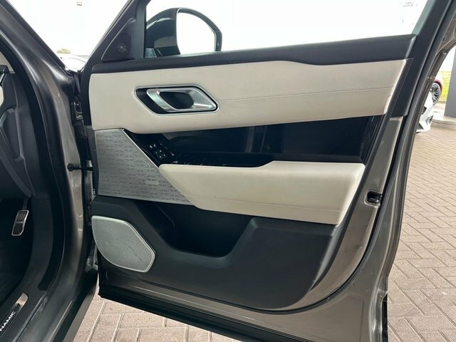 Land Rover Range Rover Velar 2.0 D240 Se Red #29