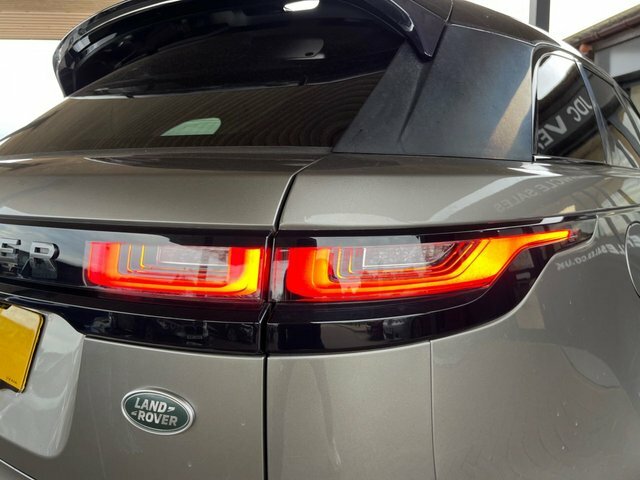 Land Rover Range Rover Velar 2.0 D240 Se Red #14
