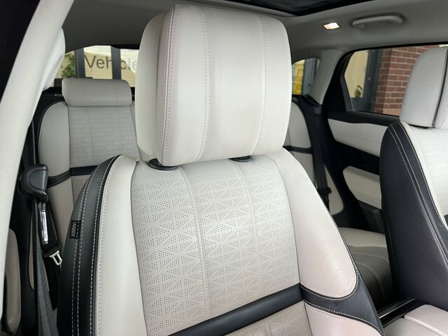Land Rover Range Rover Velar 2.0 D240 Se Red #27