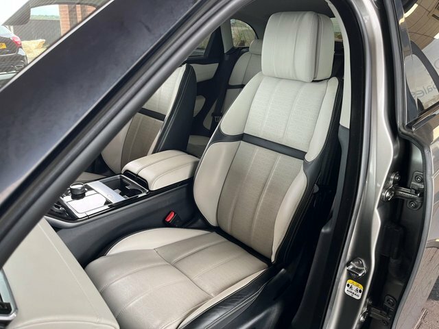 Land Rover Range Rover Velar 2.0 D240 Se Red #48