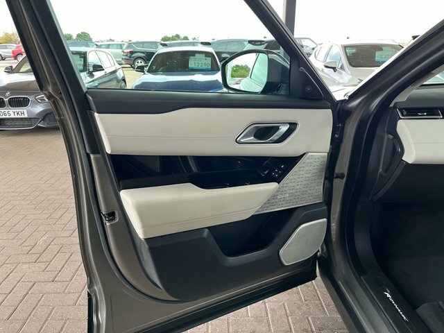 Land Rover Range Rover Velar 2.0 D240 Se Red #55