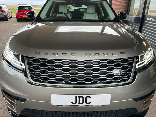 Land Rover Range Rover Velar 2.0 D240 Se Red #16