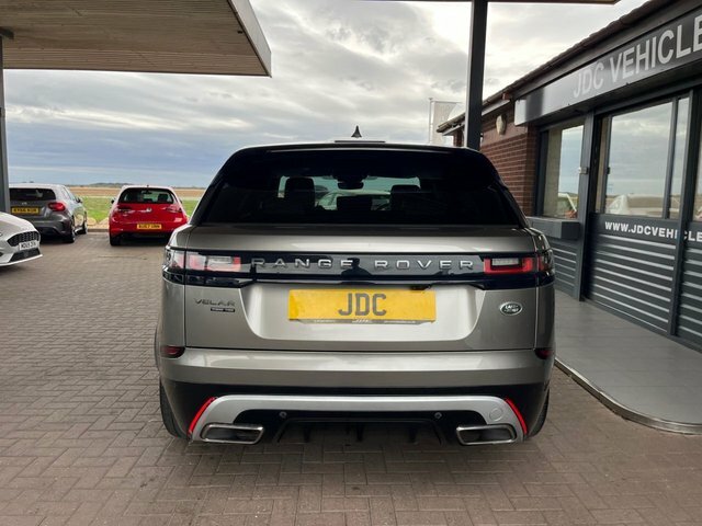 Land Rover Range Rover Velar 2.0 D240 Se Red #9