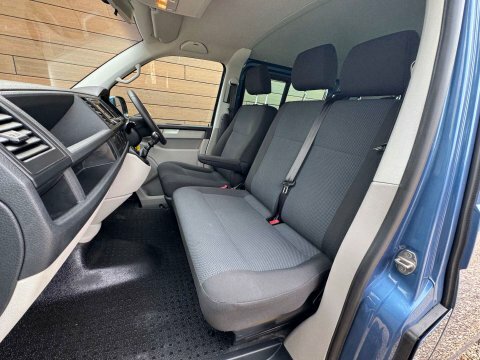 Volkswagen Transporter Mpv Black #19