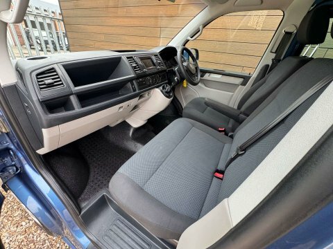 Volkswagen Transporter Mpv Black #20