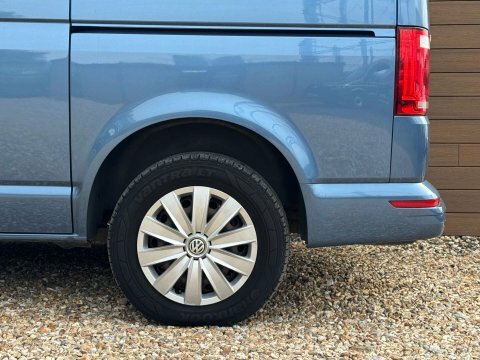 Volkswagen Transporter Mpv Black #10