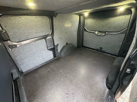 Ford Transit Custom 320 L1 H1 Trail 2.0 Ecoblue 150Ps Eu6 Click Into A Grey #33