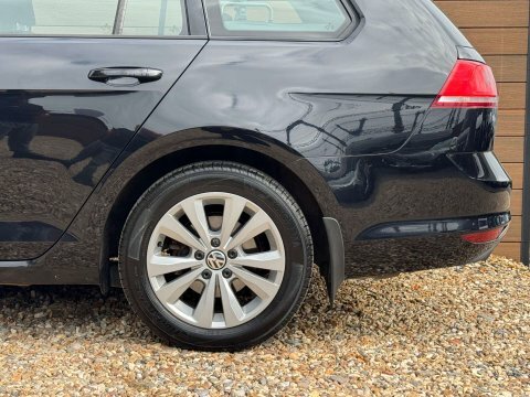 Volkswagen Golf Mk8 Hatchback 5-Dr 1.5 Tsi 150Ps R-line Evo Black #12
