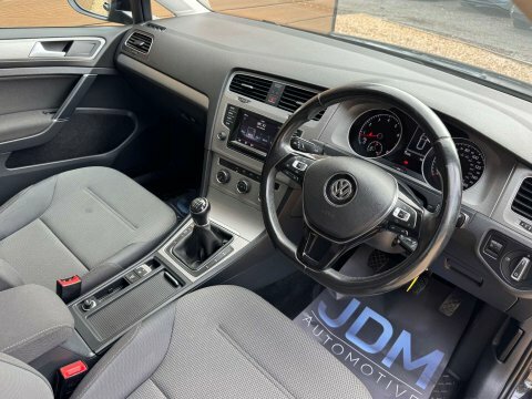Volkswagen Golf Mk8 Hatchback 5-Dr 1.5 Tsi 150Ps R-line Evo Black #18