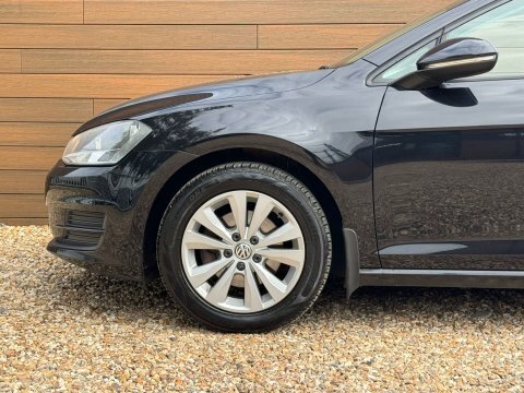 Volkswagen Golf Mk8 Hatchback 5-Dr 1.5 Tsi 150Ps R-line Evo Black #10