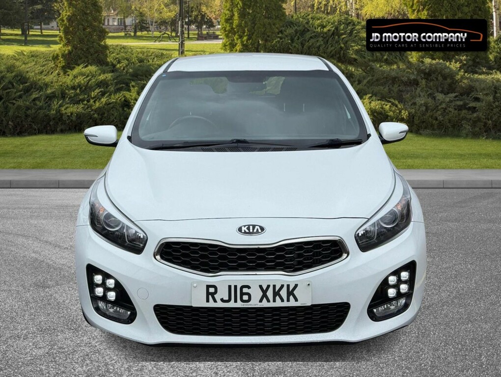 Kia Ceed 1.6 Crdi Gt-line White #2