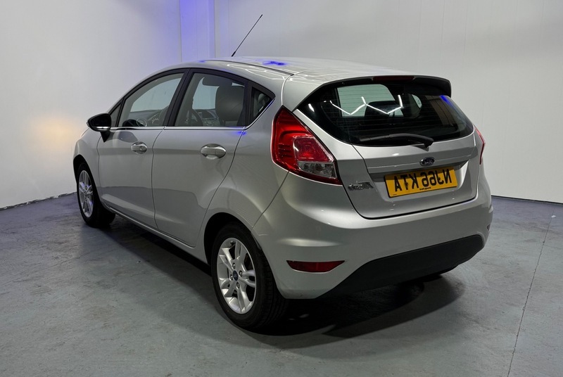 Ford Fiesta Zetec Silver #6