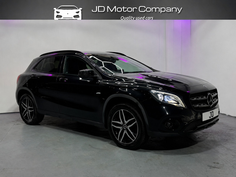 Mercedes-Benz GLA Class Gla 180 Urban Edition Black