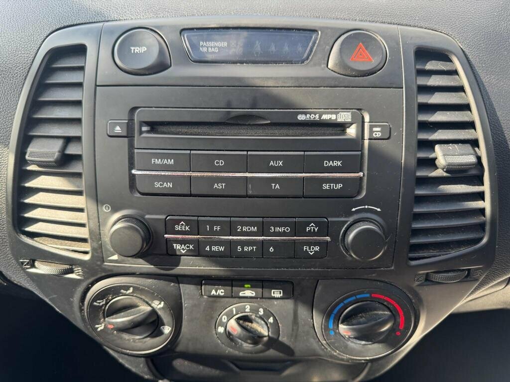 Hyundai I20 Classic Blue #19