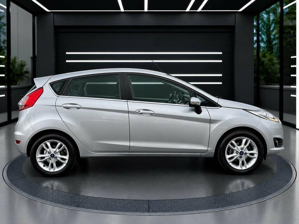 Ford Fiesta 1.25 Style Red #7
