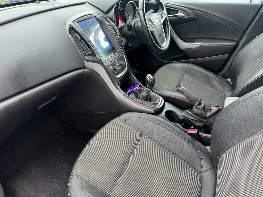 Vauxhall Astra 1.6L Limited Edition Silver #11