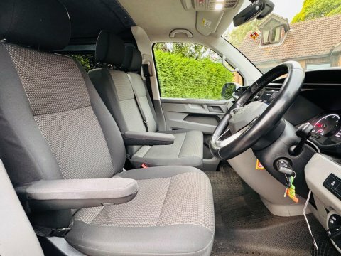 Volkswagen Transporter Highline Black #36