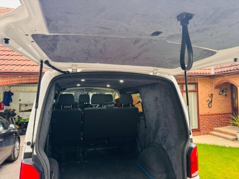 Volkswagen Transporter Highline Black #15