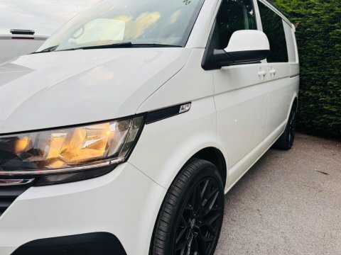 Volkswagen Transporter Highline Black #32