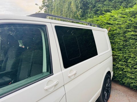 Volkswagen Transporter Highline Black #31