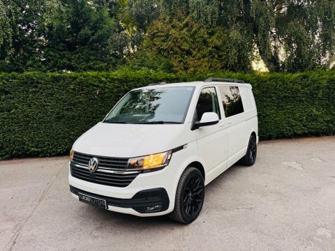 Volkswagen Transporter Highline Black #17