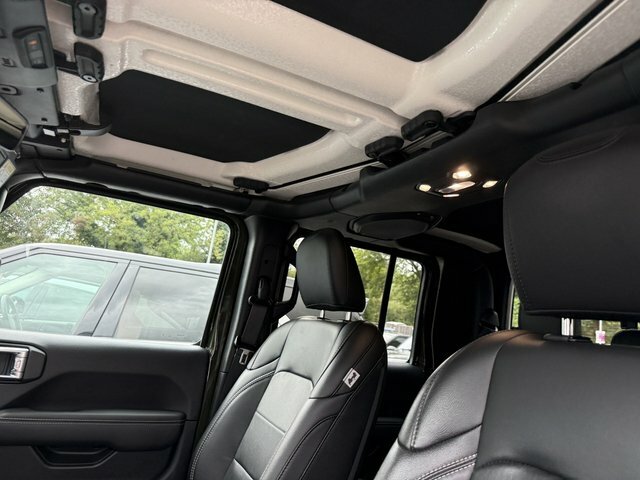 Jeep Wrangler Pickup Green #6