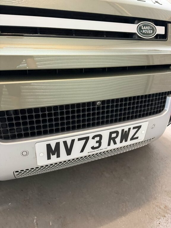 Land Rover Defender 90 3.0 D250 X-dynamic Se 90 Silver #16