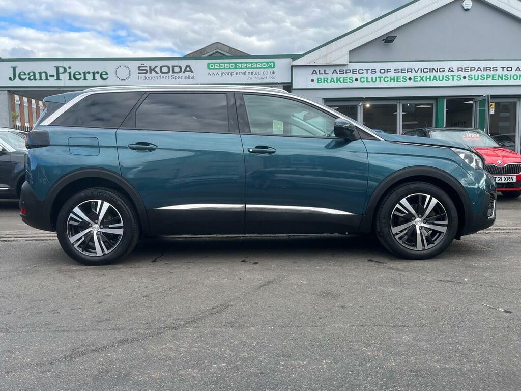 Peugeot 5008 1.2 Puretech Allure Euro 6 Ss Green #2