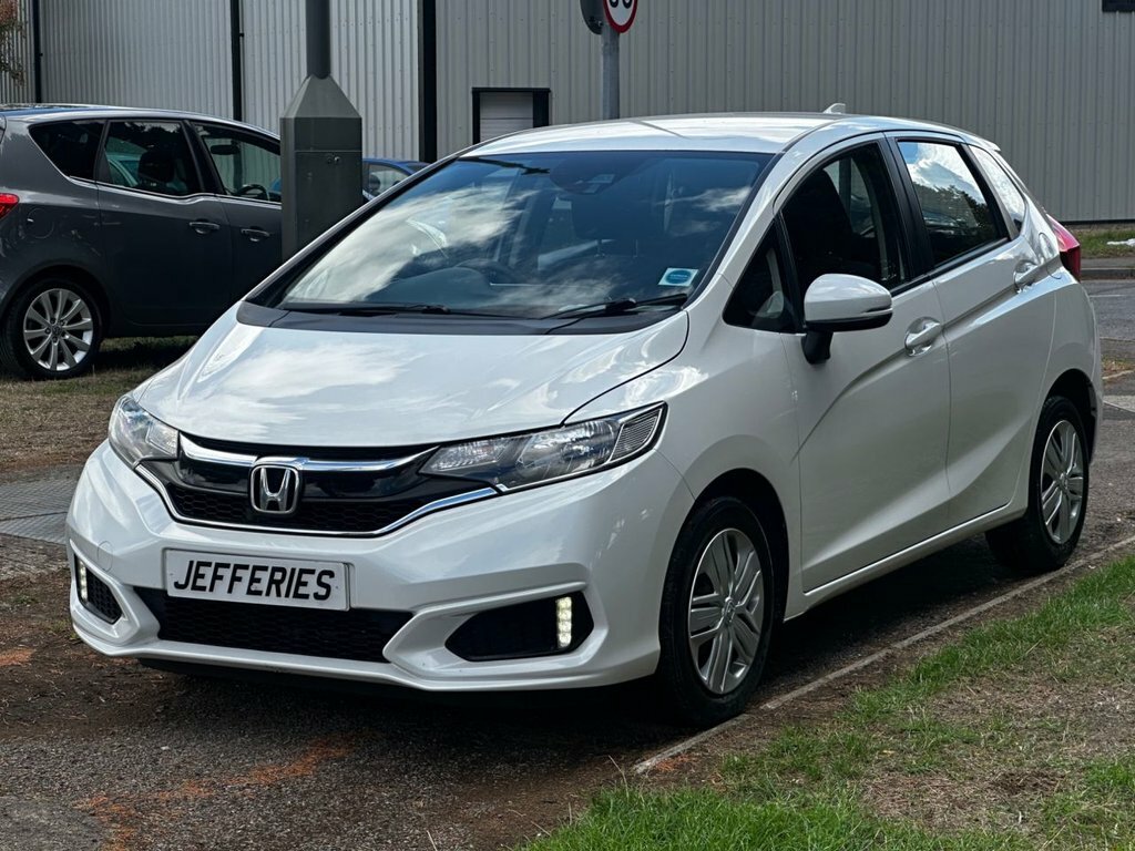 Honda Jazz 1.3L S LA19JNX White #2