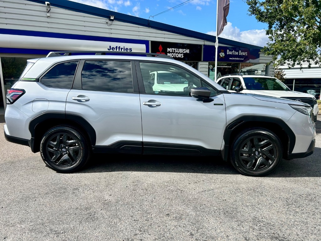 Subaru Forester 2.0I E-boxer Field Lineartronic Silver #2