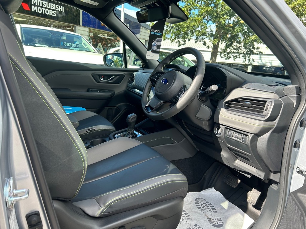 Subaru Forester 2.0I E-boxer Touring Lineartronic Green #8