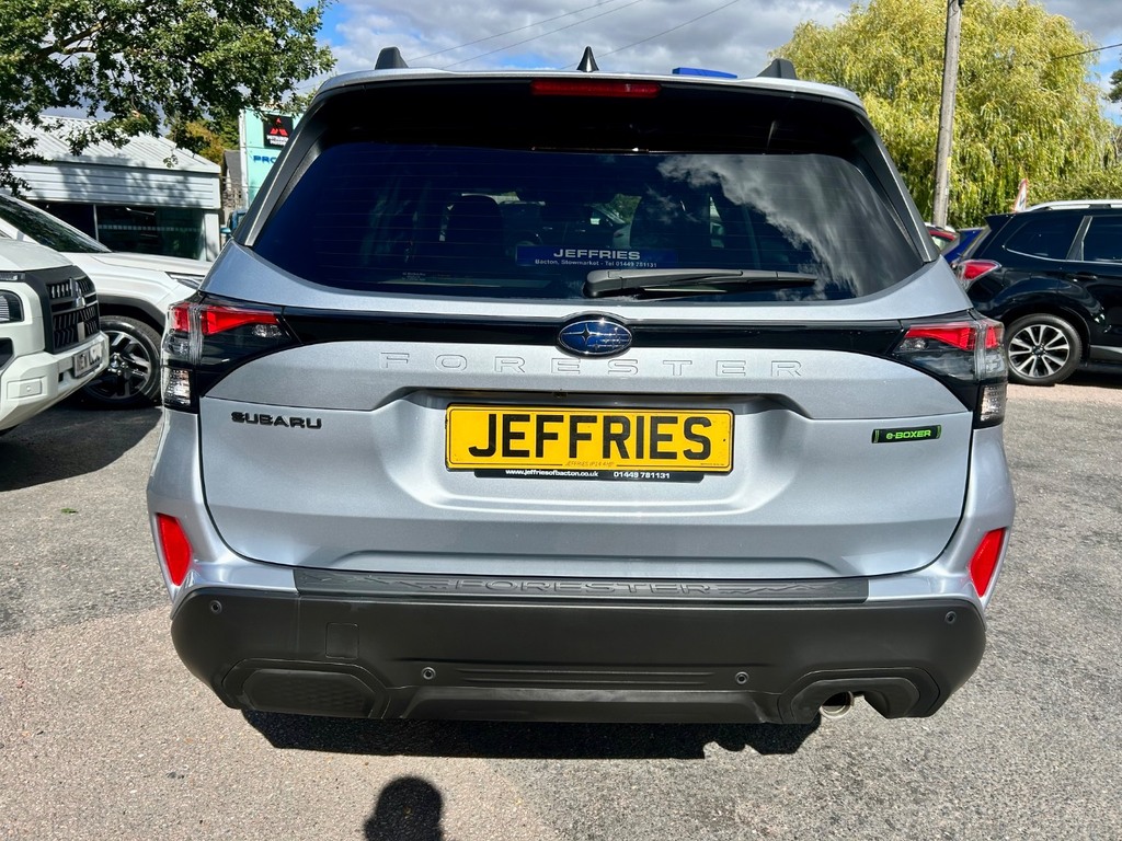 Subaru Forester 2.0I E-boxer Field Lineartronic Silver #3