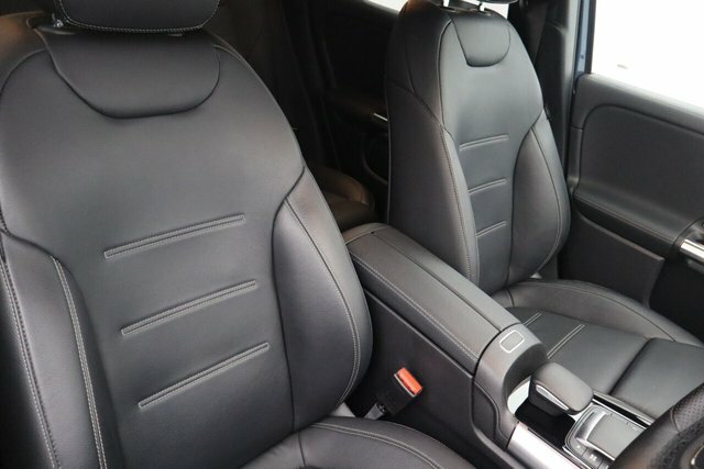 Mercedes-Benz GLA Class Gla250e 15.6Kwh Exclusive Edition Blue #2