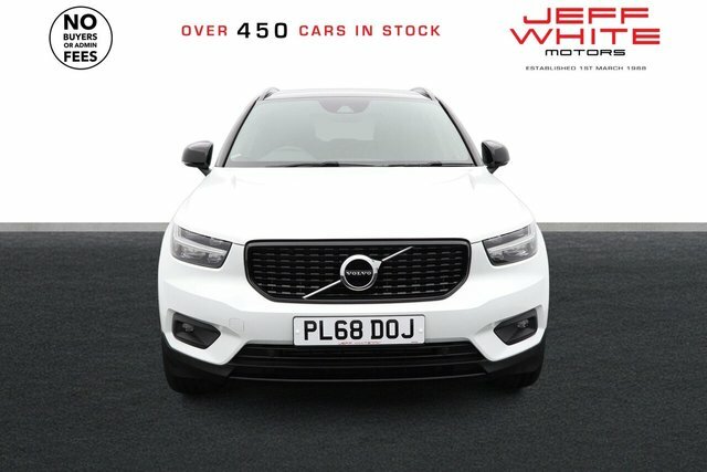 Volvo XC40 T4 R-design PL68DOJ White #4