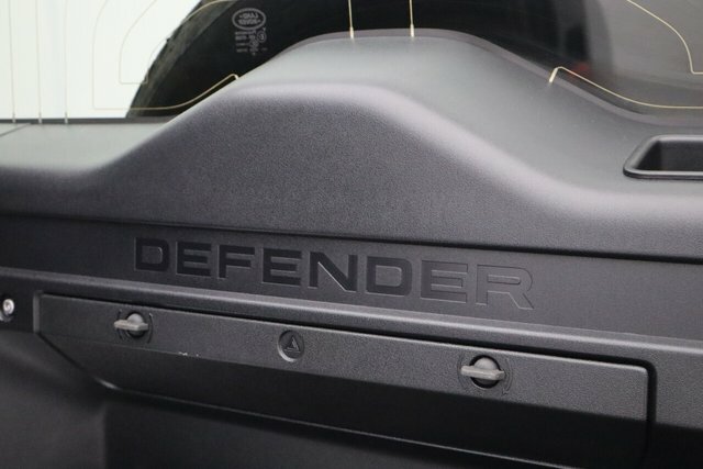 Land Rover Defender 110 X-dynamic S Grey #39