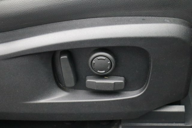 Land Rover Defender 110 X-dynamic S Grey #35